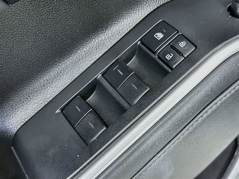 Used 2022 Toyota Highlander XSE FWD image 28
