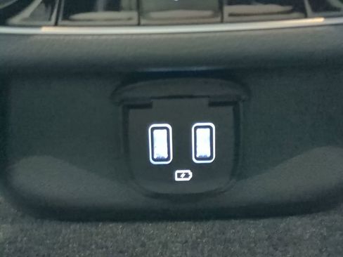 Used 2025 Genesis Electrified GV70 Advanced w/ Prestige Package image 13