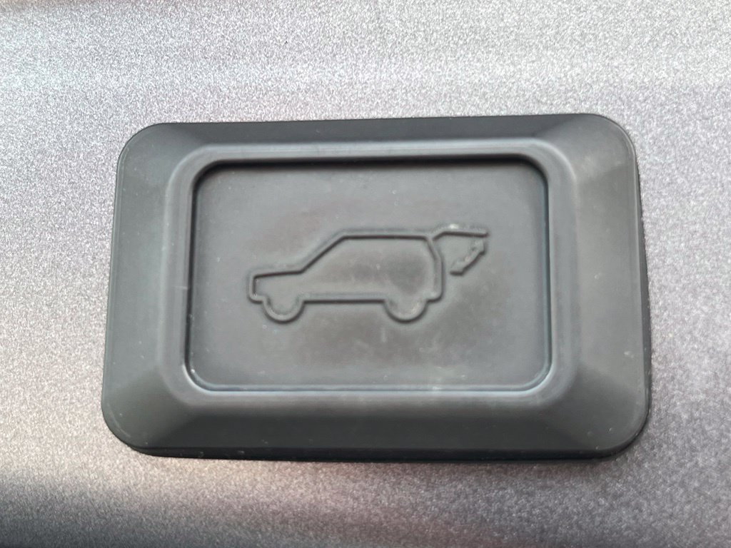 Used 2019 Toyota RAV4 XLE w/ Convenience Package FWD image 34