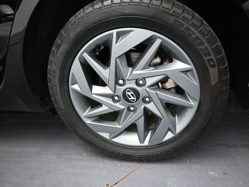 Used 2024 Hyundai Elantra SEL image 36