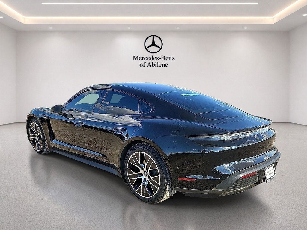 Used 2022 Porsche Taycan RWD image 4