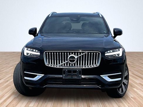 Used 2023 Volvo XC90 T8 Ultimate w/ Lounge Package AWD/4WD image 3