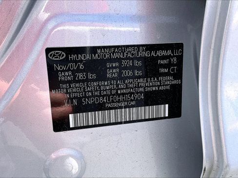 Used 2017 Hyundai Elantra Value Edition FWD image 29