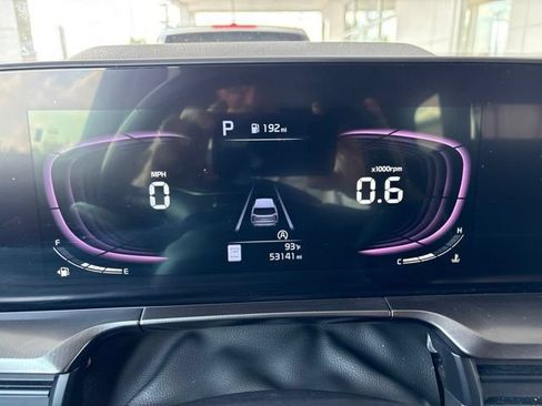 Certified 2024 Kia Telluride S w/ S Sunroof Package FWD image 11