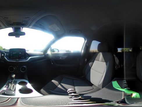 Used 2025 Chevrolet Blazer LT FWD image 37