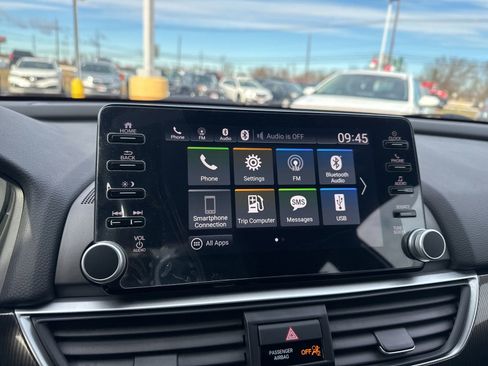 Used 2020 Honda Accord Sport image 17