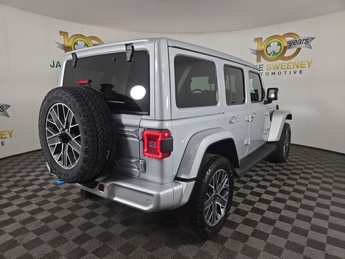 Used 2024 Jeep Wrangler High Altitude image 10