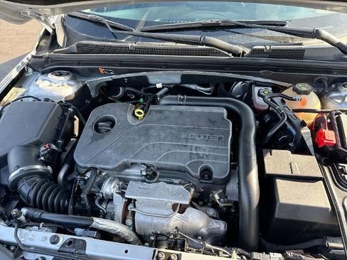 Certified 2022 Chevrolet Malibu RS w/ LPO, Convenience Package 1 image 28