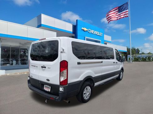 Used 2023 Ford Transit 350 XLT RWD image 4