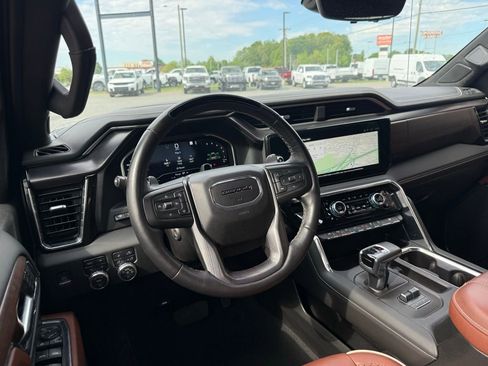 Used 2023 GMC Sierra 1500 Denali Ultimate image 5
