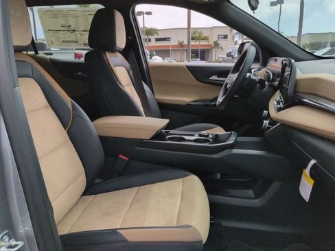 New 2026 Chevrolet Equinox ACTIV FWD image 29