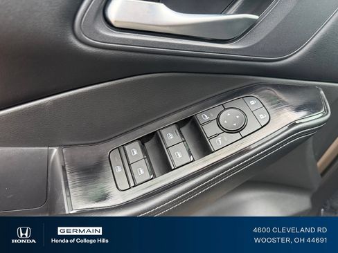 Used 2024 Nissan Rogue SV AWD/4WD image 15