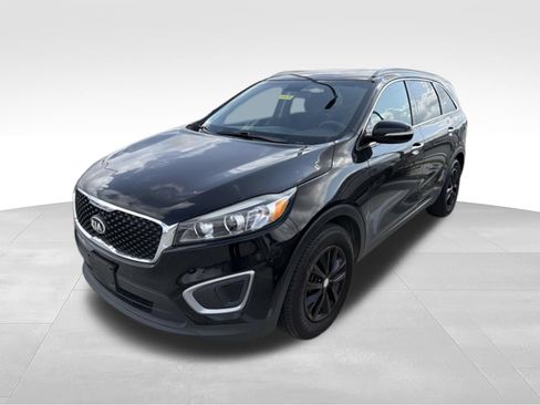 Used 2017 Kia Sorento LX FWD image 1