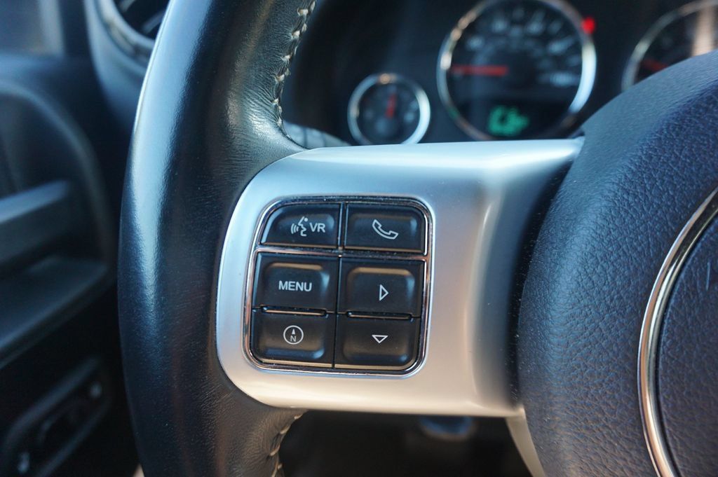 Used 2018 Jeep Wrangler Unlimited Sport AWD/4WD image 6
