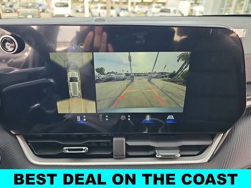 New 2026 Chevrolet Equinox LT w/ Convenience Package II FWD image 42