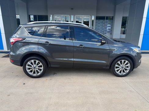 Used 2018 Ford Escape Titanium FWD image 8