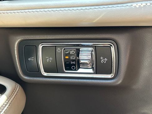 Used 2023 Lincoln Aviator Reserve w/ Equipment Group 201A AWD/4WD image 28