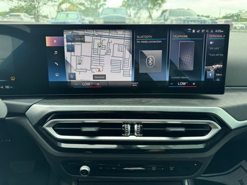 Used 2023 BMW i4 eDrive35 w/ Premium Package RWD image 10