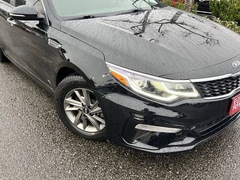 Used 2019 Kia Optima LX image 2