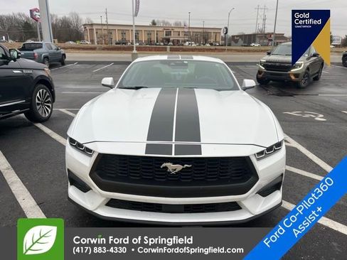 Used 2024 Ford Mustang Premium image 2