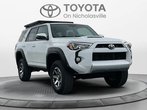 Used 2019 Toyota 4Runner TRD Off-Road Premium AWD/4WD image 7