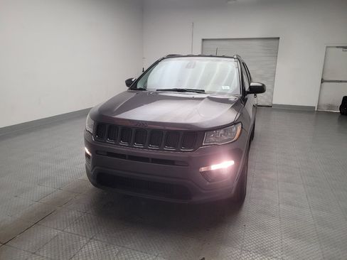 Used 2020 Jeep Compass Latitude FWD image 15