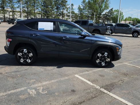 Used 2025 Hyundai Kona SEL AWD/4WD image 16