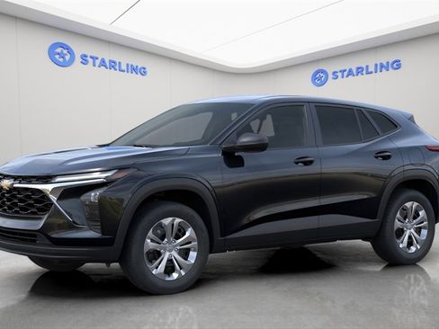 New 2026 Chevrolet Trax LS image 2