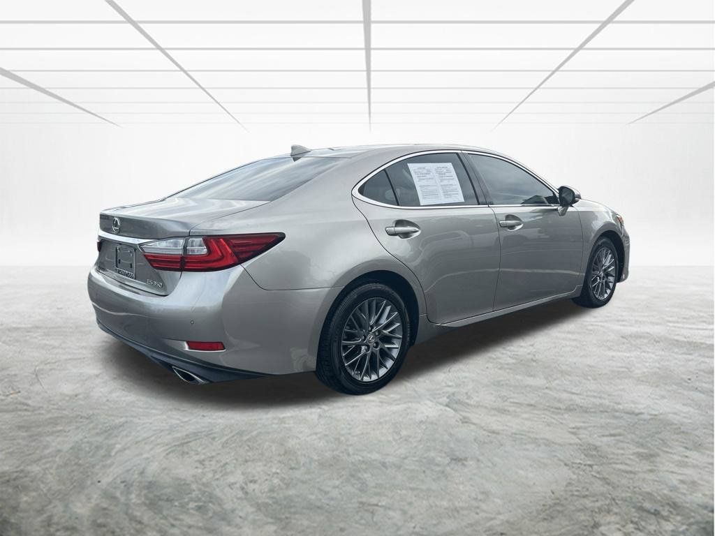 Used 2018 Lexus ES 350 w/ Premier Package FWD image 4