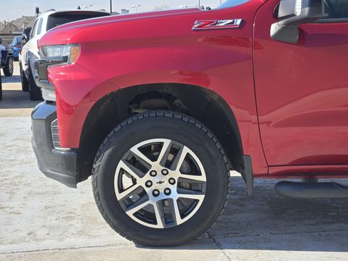 Used 2019 Chevrolet Silverado 1500 LT Trail Boss image 8