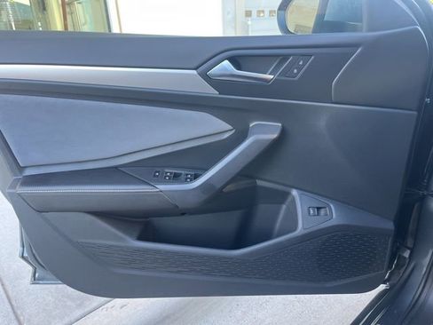 New 2026 Volkswagen Jetta SE FWD image 6
