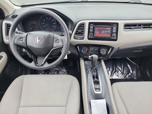 Used 2020 Honda HR-V LX image 10