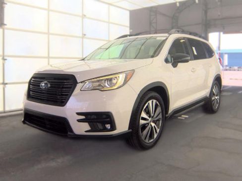Used 2019 Subaru Ascent Limited w/ Popular Package #3 AWD/4WD image 1