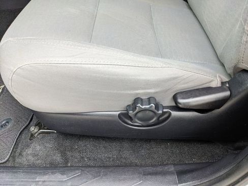 Used 2017 Toyota Tacoma SR5 w/ Tow Package image 22