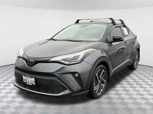 Used 2022 Toyota C-HR Limited image 1