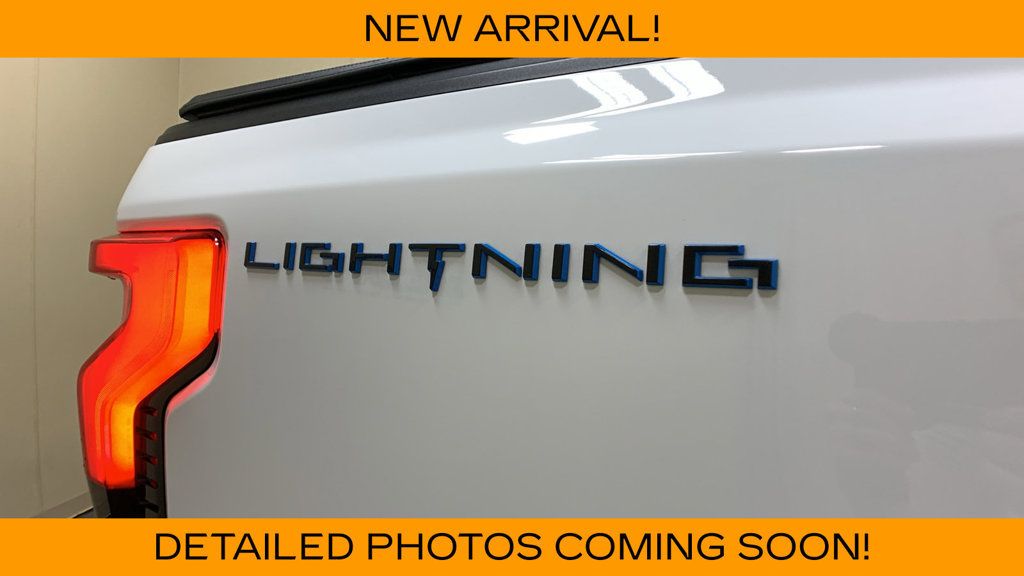Used 2025 Ford F150 Lightning XLT AWD/4WD image 16