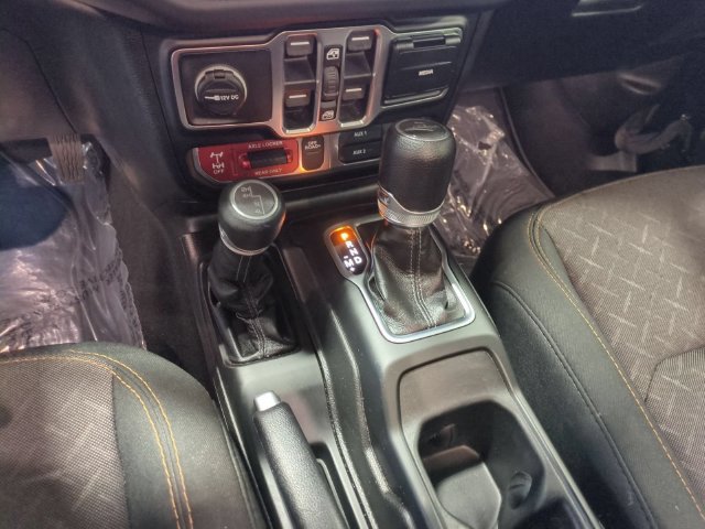 Used 2026 Jeep Gladiator Mojave AWD/4WD image 18