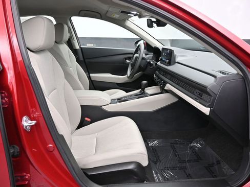 Used 2024 Honda Accord LX image 34