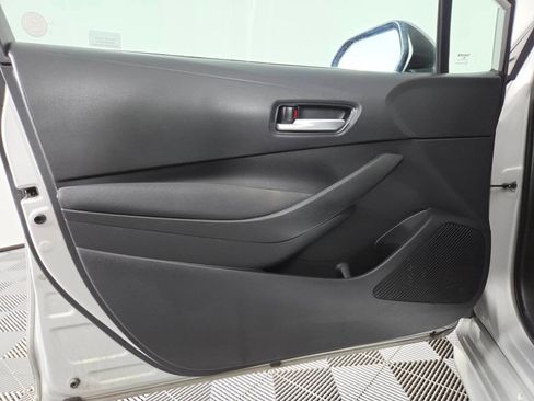 Used 2021 Toyota Corolla LE FWD image 13
