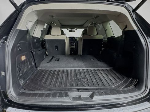 Used 2019 Subaru Ascent Premium image 31