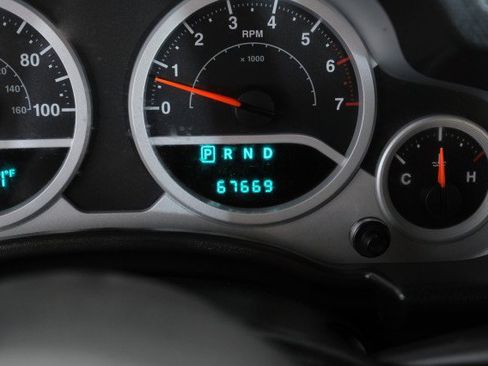 Used 2008 Jeep Wrangler Unlimited Rubicon w/ Dual Top Group AWD/4WD image 16