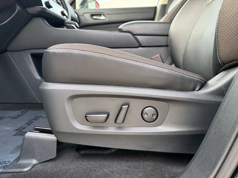 Certified 2024 Nissan Pathfinder SL AWD/4WD image 13