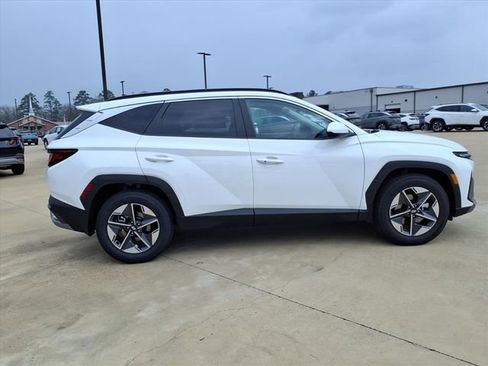 New 2026 Hyundai Tucson SEL FWD image 2