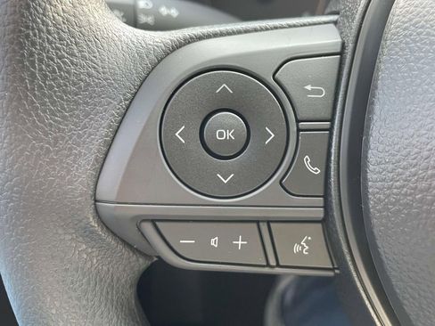 Used 2025 Toyota Corolla LE image 22
