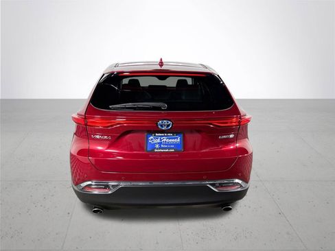 Used 2023 Toyota Venza Limited AWD/4WD image 7