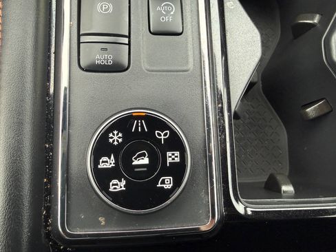 Used 2025 Nissan Pathfinder Rock Creek image 51