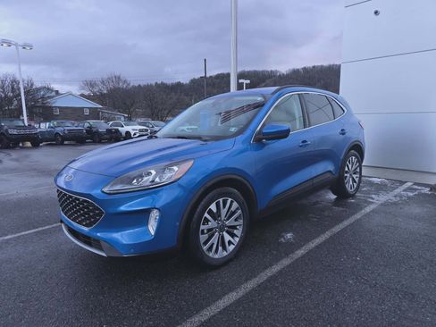 Used 2021 Ford Escape Titanium image 7