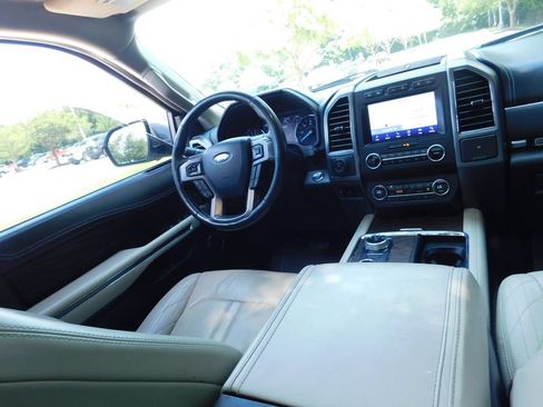 Used 2020 Ford Expedition Platinum AWD/4WD image 7
