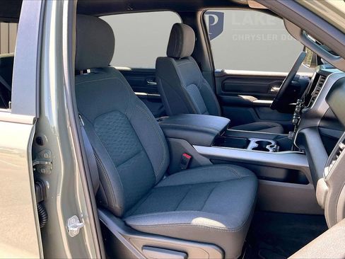 New 2026 RAM 1500 Express AWD/4WD image 23