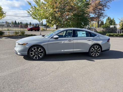 New 2025 Honda Accord Touring image 2